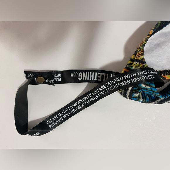 NWT PrettyLittleThing Bikini - Picture 8 of 9